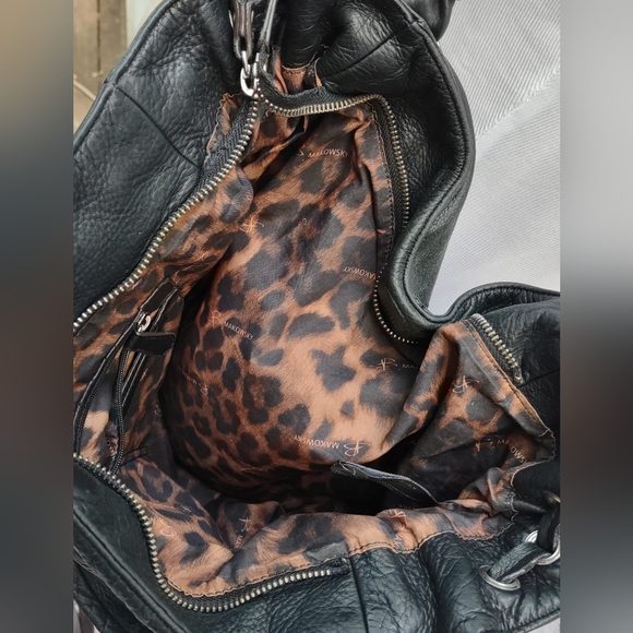 B. Makowsky Black Genuine Leather Slouchy Boho Bucket Bag - Picture 6 of 13